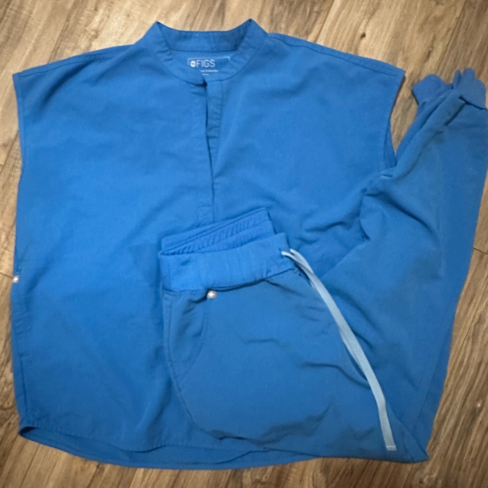 Women’s Figs Scrub Set